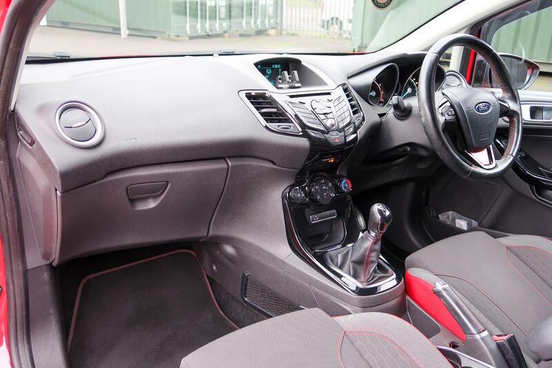 FORD FIESTA