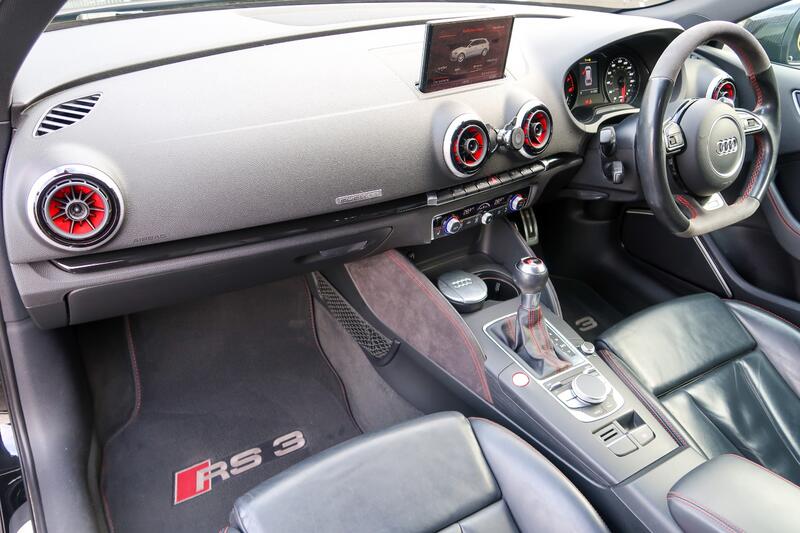 AUDI RS3