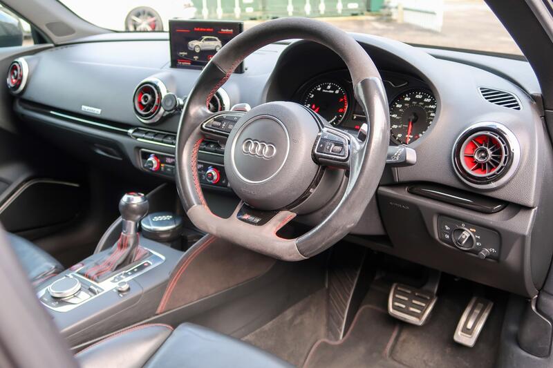 AUDI RS3